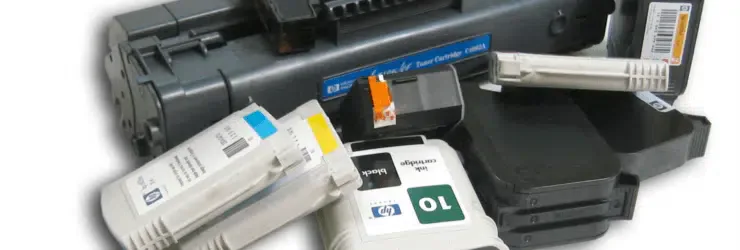immagine di cartucce e toner usati